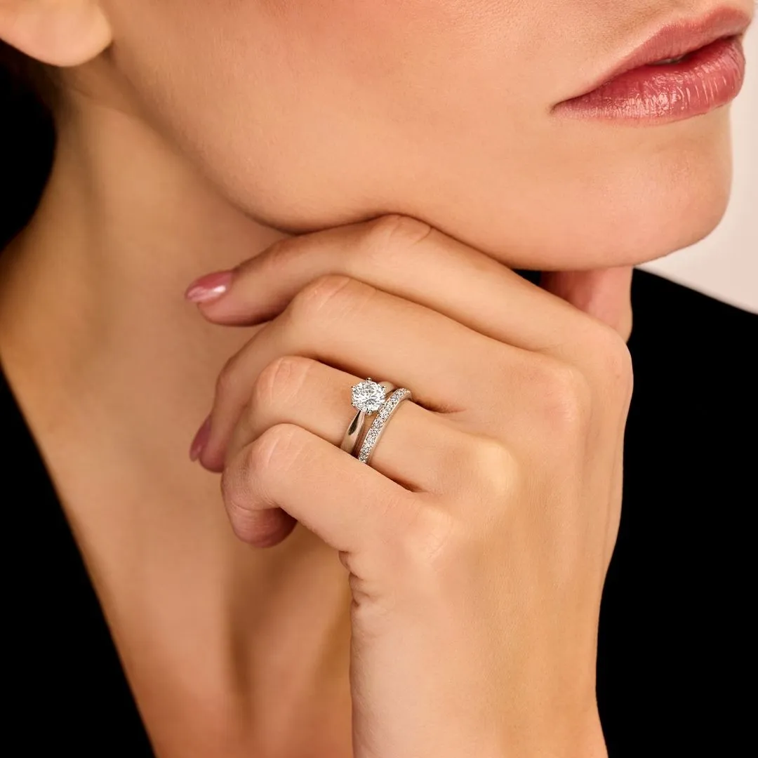 0.30 quilates anillo solitario diamante en platino 