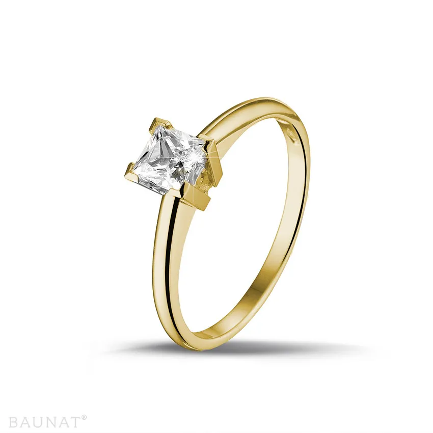 0.50 quilates anillo solitario en oro amarillo con diamante talla princesa 