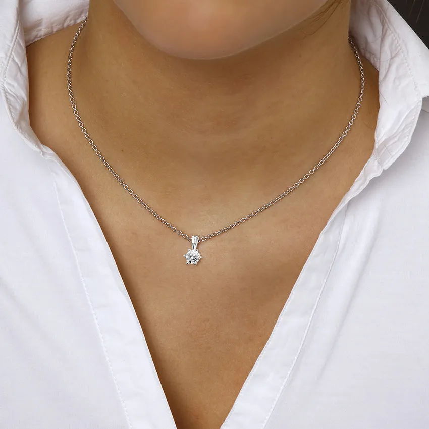 0.70 quilates colgante solitario en oro blanco con diamante redondo 