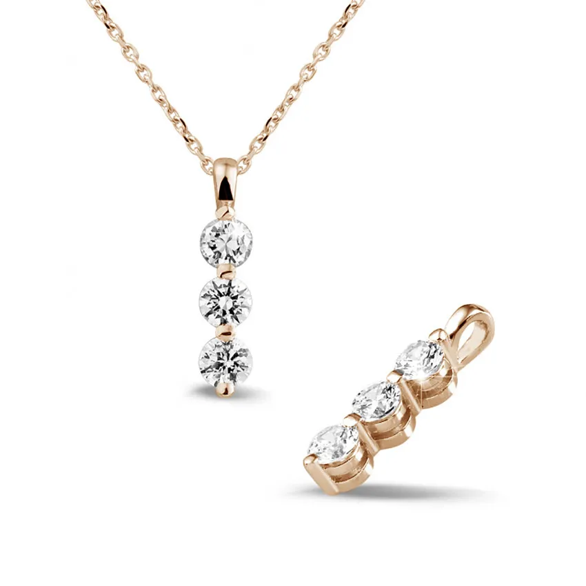 0.75 quilates trilogía colgante diamante en oro rojo 