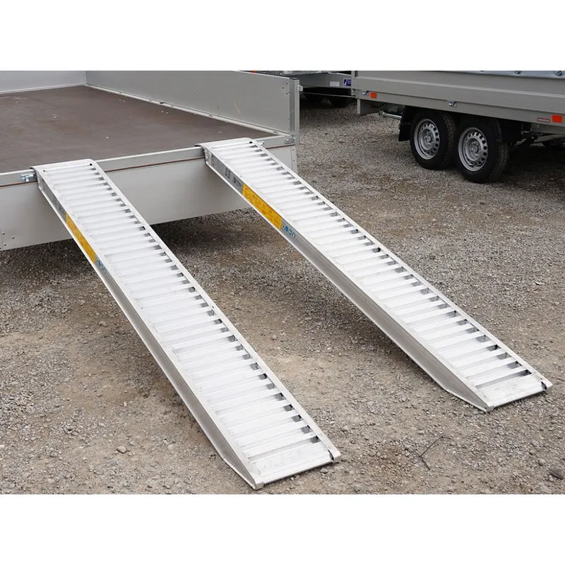 168.40 Rampas de carga en aluminio para rueda y oruga de goma | 4000 mm