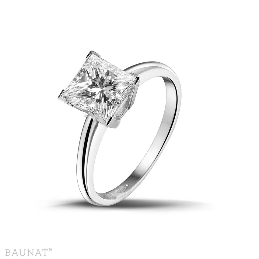 2.00 QUILATES ANILLO SOLITARIO EN ORO BLANCO CON DIAMANTE TALLA PRINCESA DE CALIDAD EXCEPCIONAL (DIFEXNONE FLUORESCENCIAGIA 
