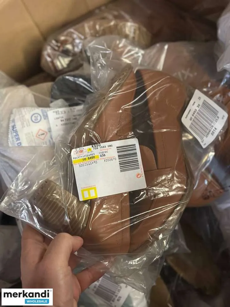 4 € por par en un conjunto de zapatos con variedad de modelos y tallas, zapatos de hombre, gama de stock restante, zapatos de mu