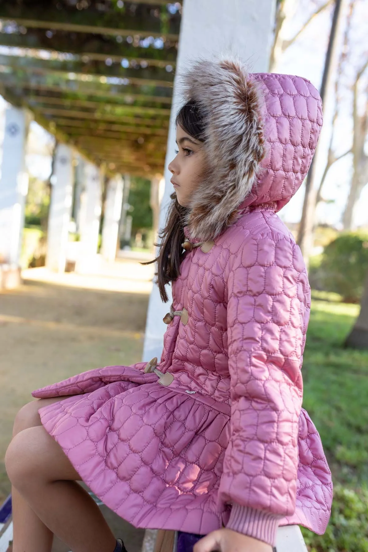 Abrigo Niña Rosa con Capucha con Pelo by Nekenia