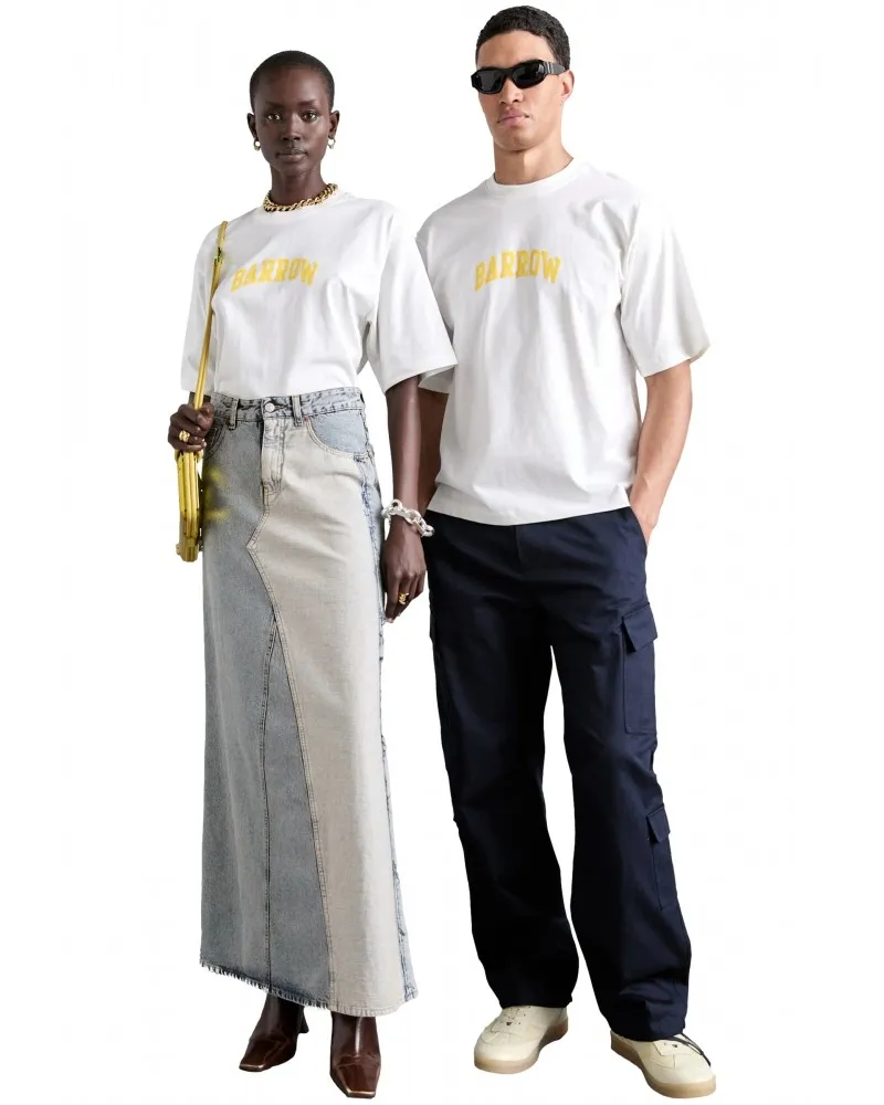BARROW  CAMISETA REGUALR FIT CON LOGO Y ESTAMPACIONES ICóNICAS EN LA ESPALDA COLOR BLANCO