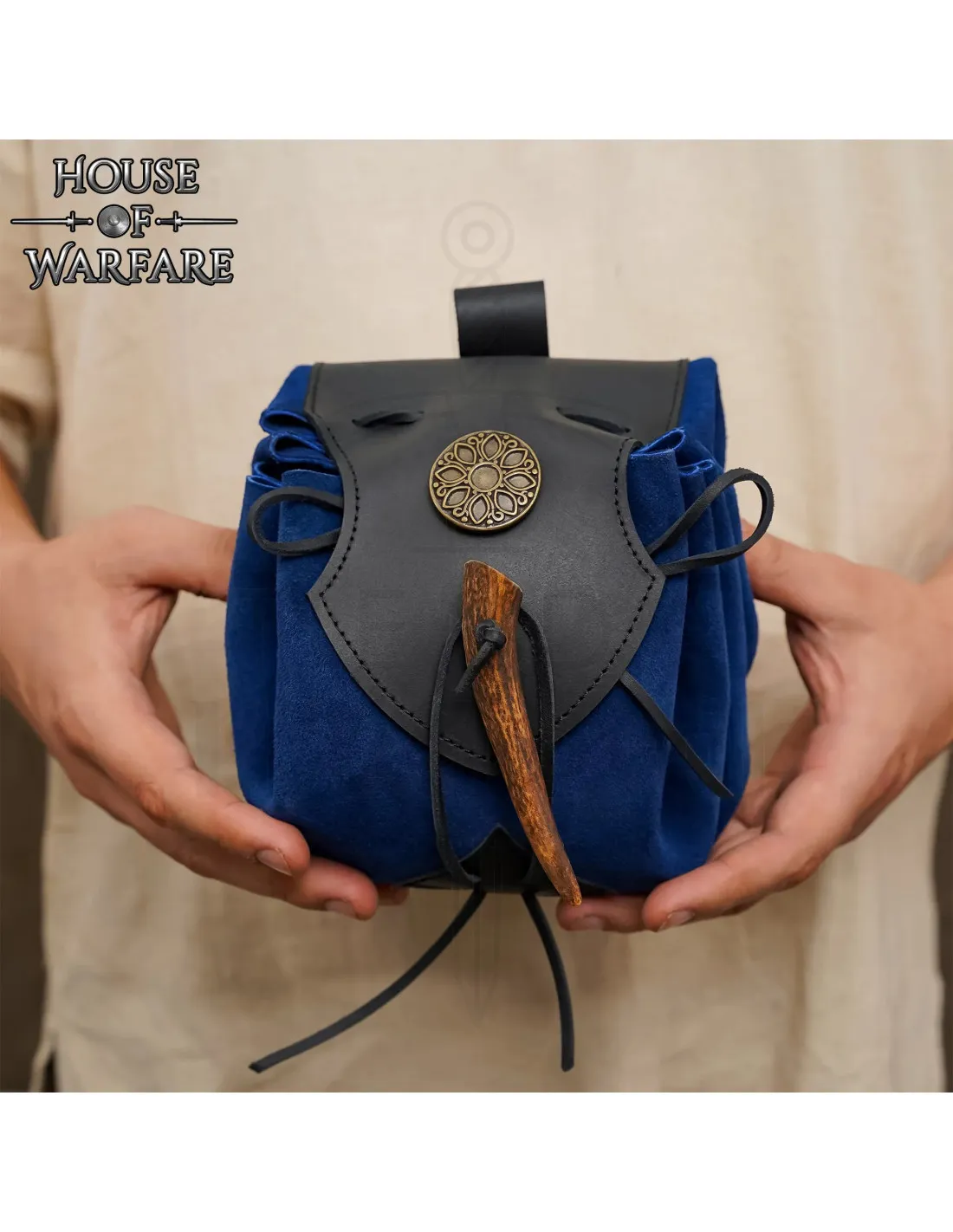 BOLSA MEDIEVAL SANADOR ERRANTE EN PIEL  AZUL