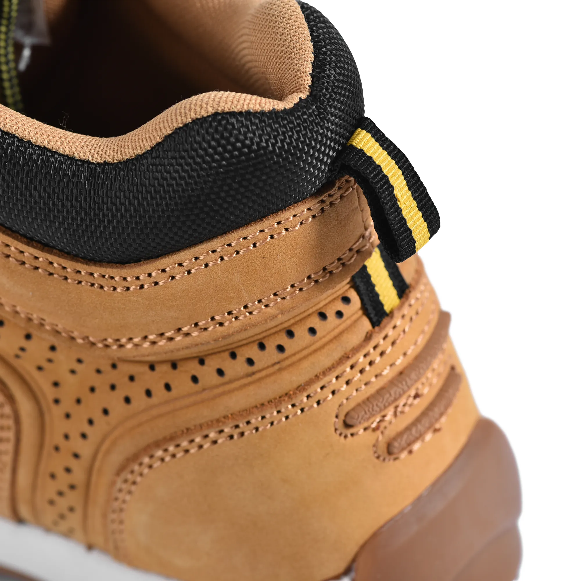 BOTAS DE TRABAJO DE SEGURIDAD SUPERIOR SIN METAL M8346