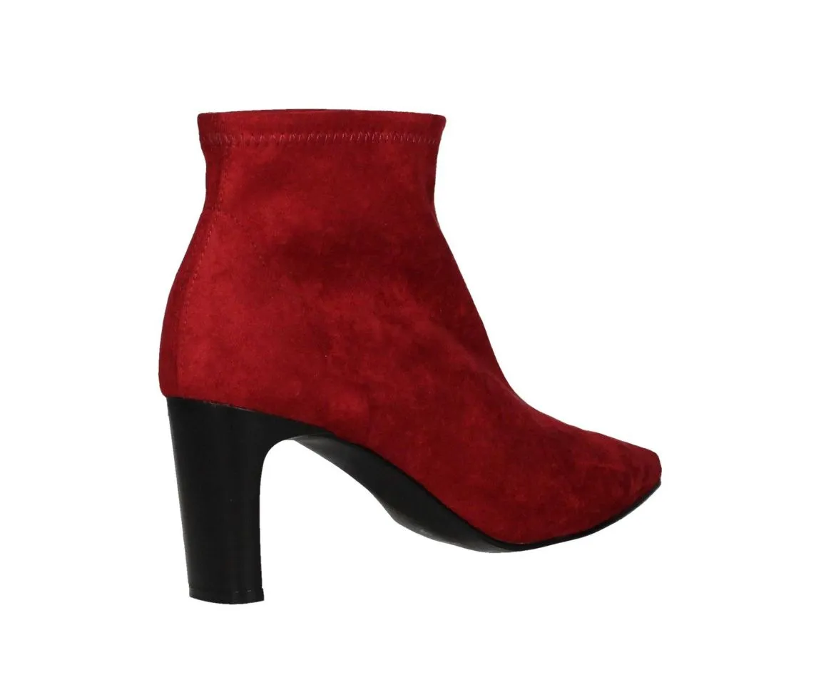 Botin Elastico Nobuck Rojo Pala Costura Central Tacon Negro
