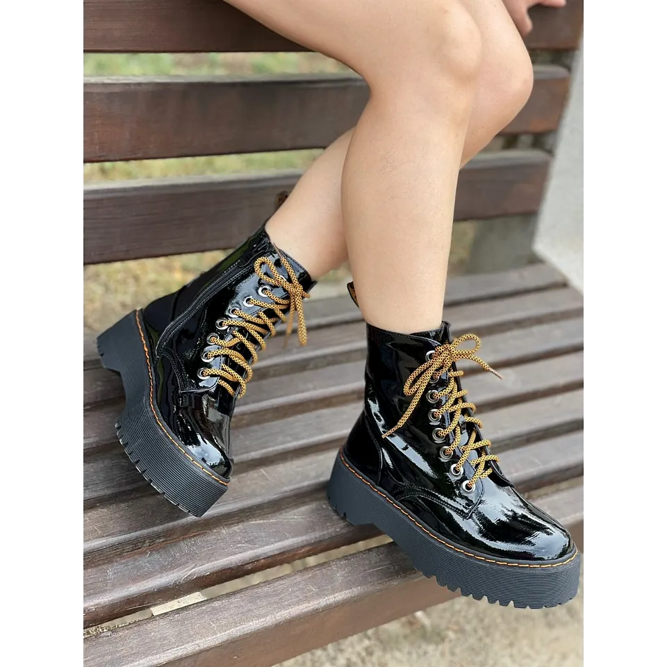 Botines Combat 10 Negros Charol Moda Urbana
