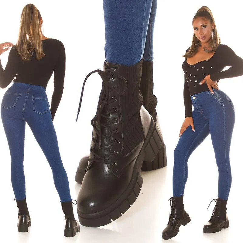 Botines negro con look Biker acanalado 