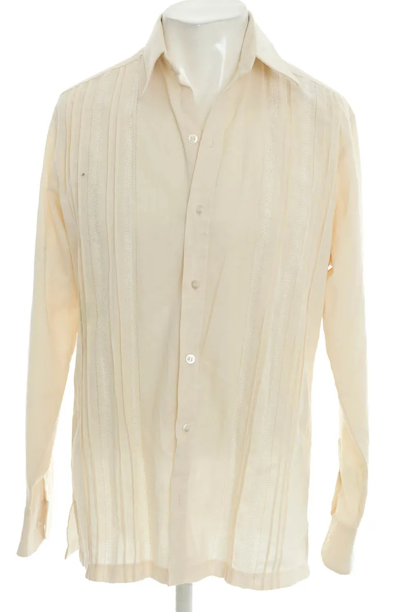 CAMISA COLOR BEIGE  CLOSEANDO