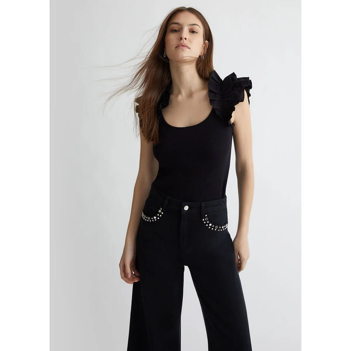 Camiseta con volantes