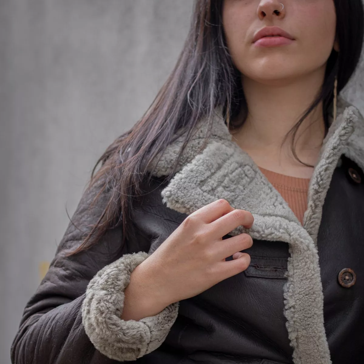 CAMPERA DE CUERO DE OVEJA DE MUJER  MODELO: SOL
