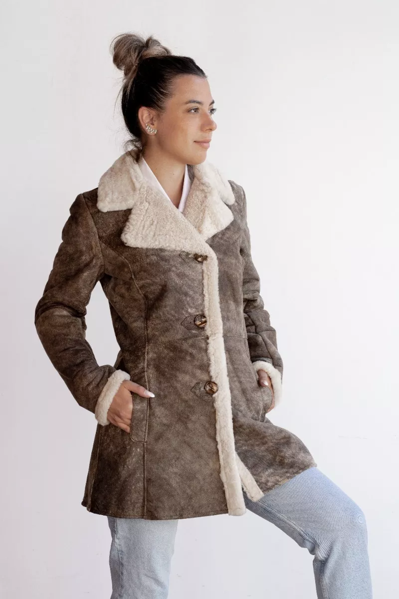 CAMPERA DE CUERO DE OVEJA DE MUJER  MODELO: SOL.H