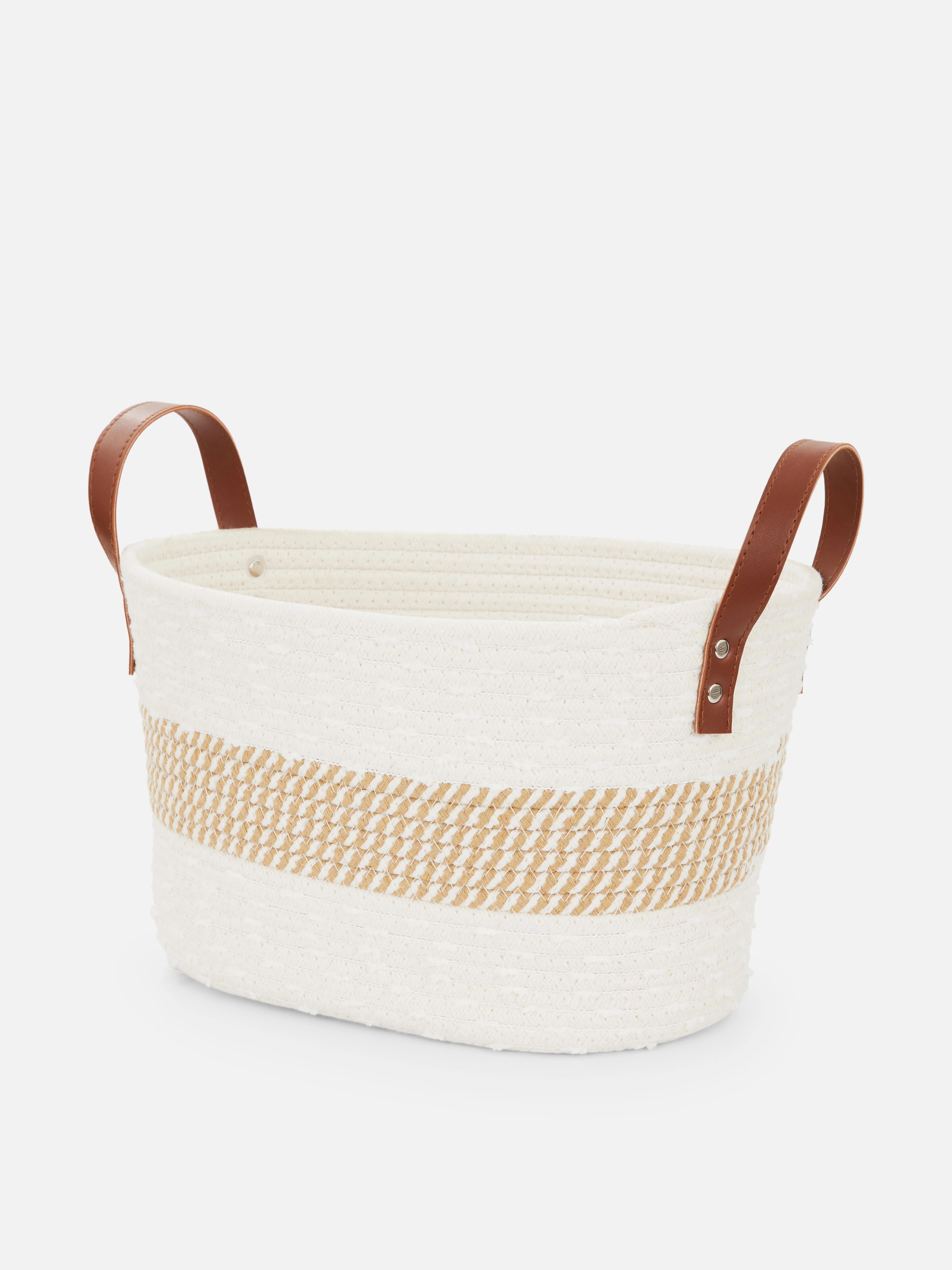 Cesta de cuerda con asas