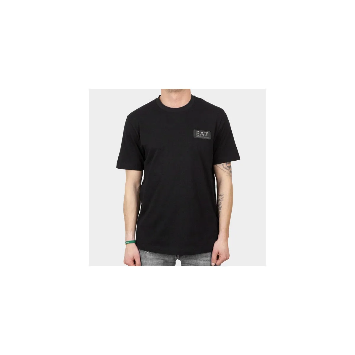 EA7 EMPORIO ARMANI  CAMISETA NEGRA