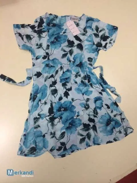Elegante paquete variado de vestidos de verano para mujer 100% viscosa disponible en Eslovaquia