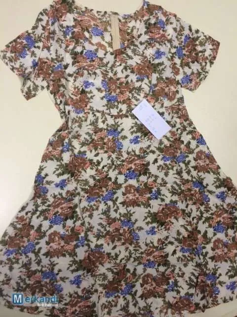 Elegante paquete variado de vestidos de verano para mujer 100% viscosa disponible en Eslovaquia