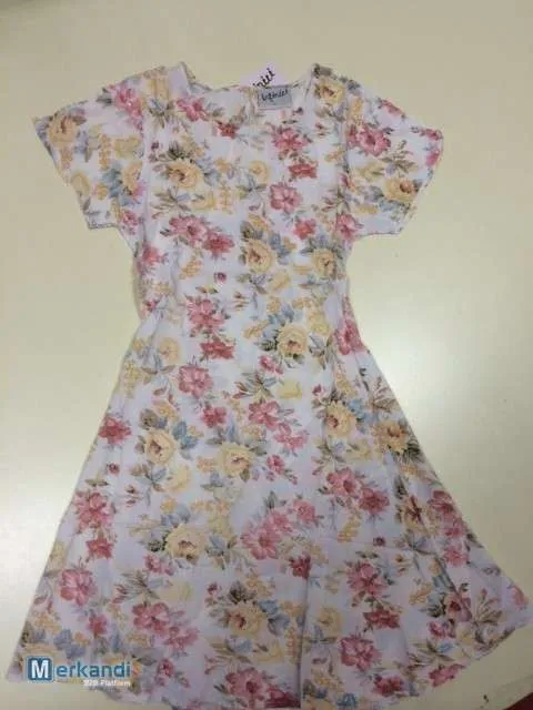 Elegante paquete variado de vestidos de verano para mujer 100% viscosa disponible en Eslovaquia
