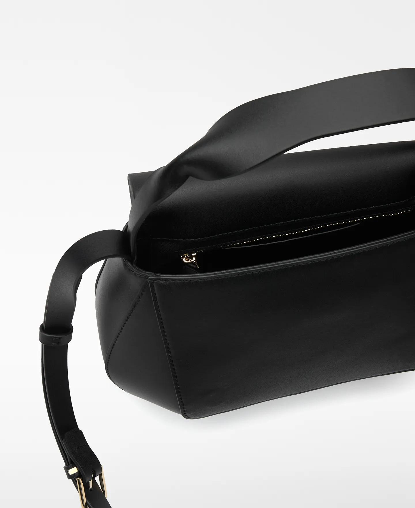 Flap responsible leather bag woman