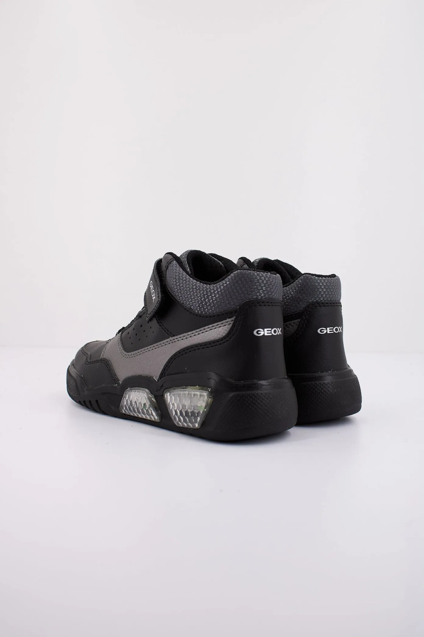 GEOX J ILLUMINUS BOY
