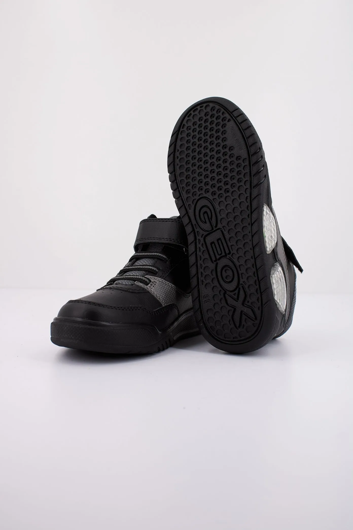 GEOX J ILLUMINUS BOY