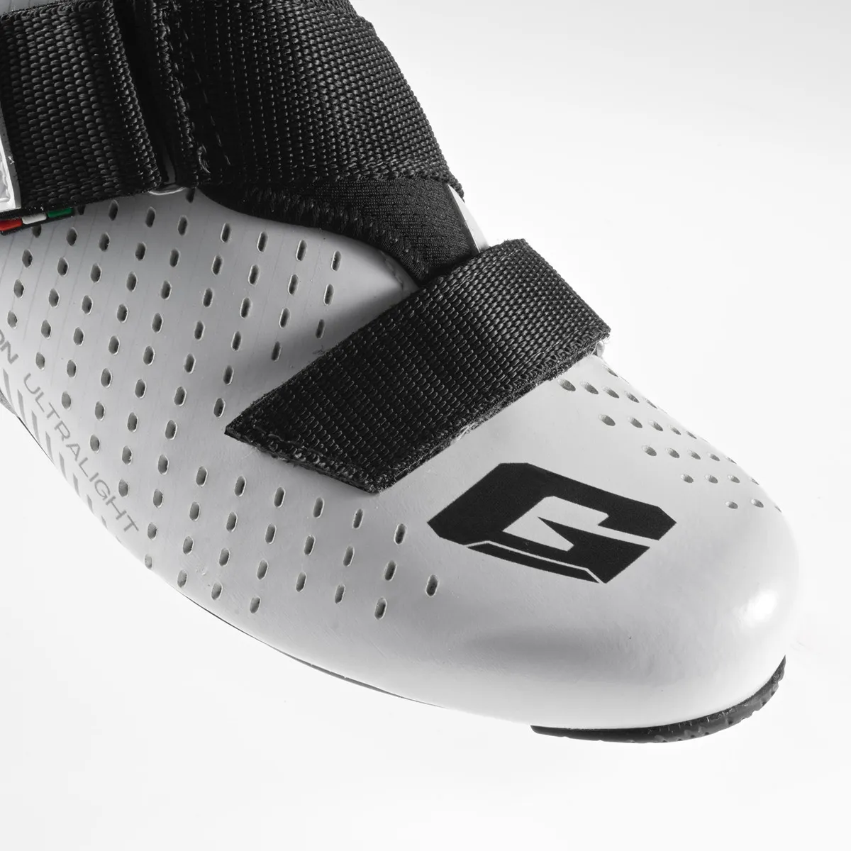 G.IRON  WHITE