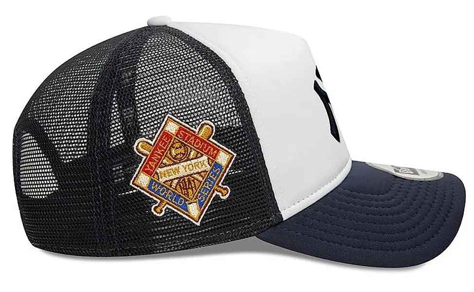 GORRA CON VISERA NEW ERA 9FO AF WORLD TRUCKER MLB NEW YORK YANKEES  NAVY  MEN´S