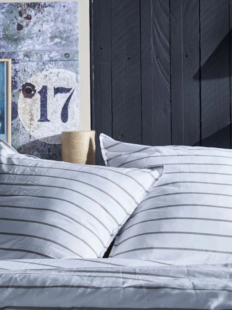 JUEGO DE CAMA CON RAYAS  DOBLE  AZUL