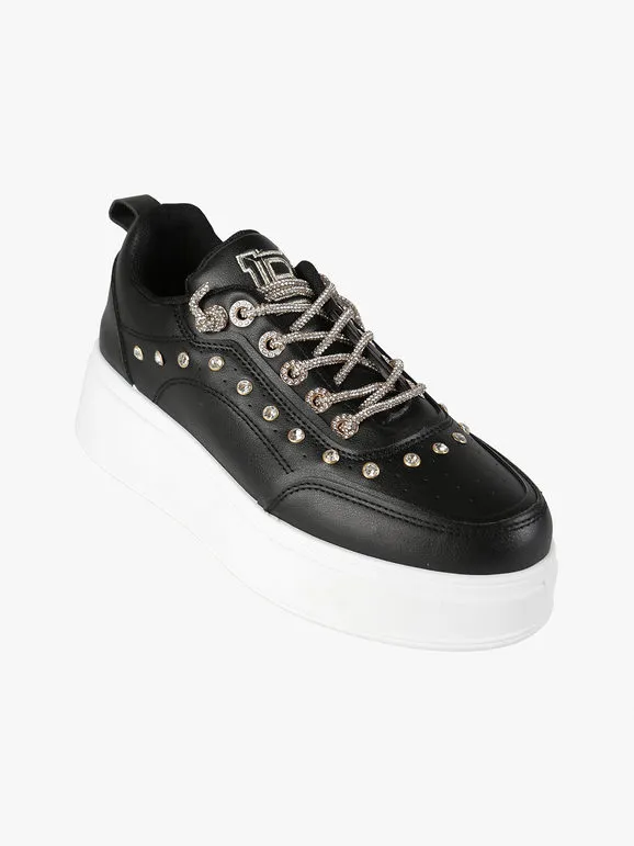 Laura Biagiotti Zapatillas de mujer con pedrería y plataforma.