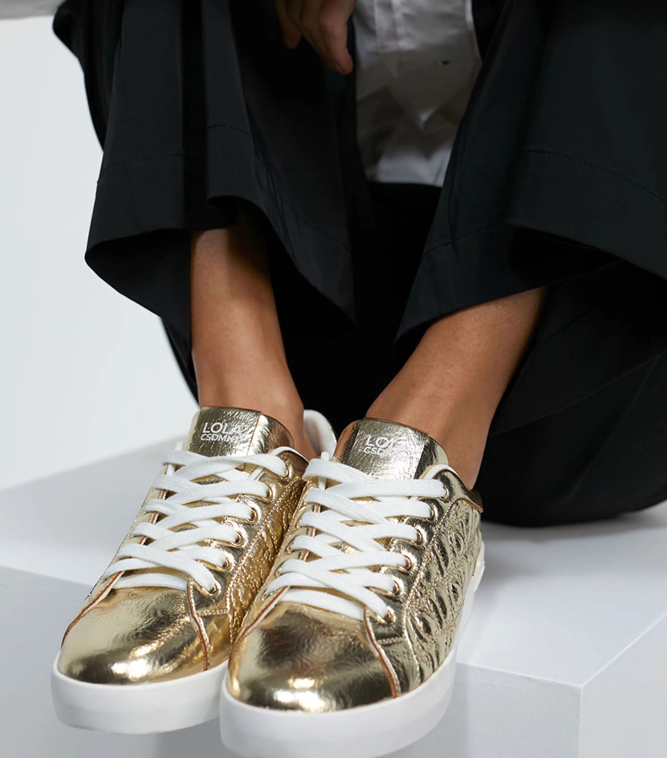 Lola Casademunt Tenis Casuales con Logotipo Mujer