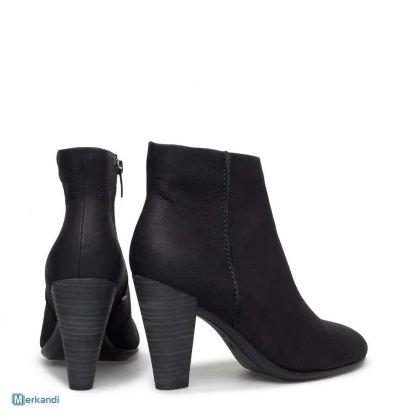 Lote de 44 pares de Zapatos ECCO
