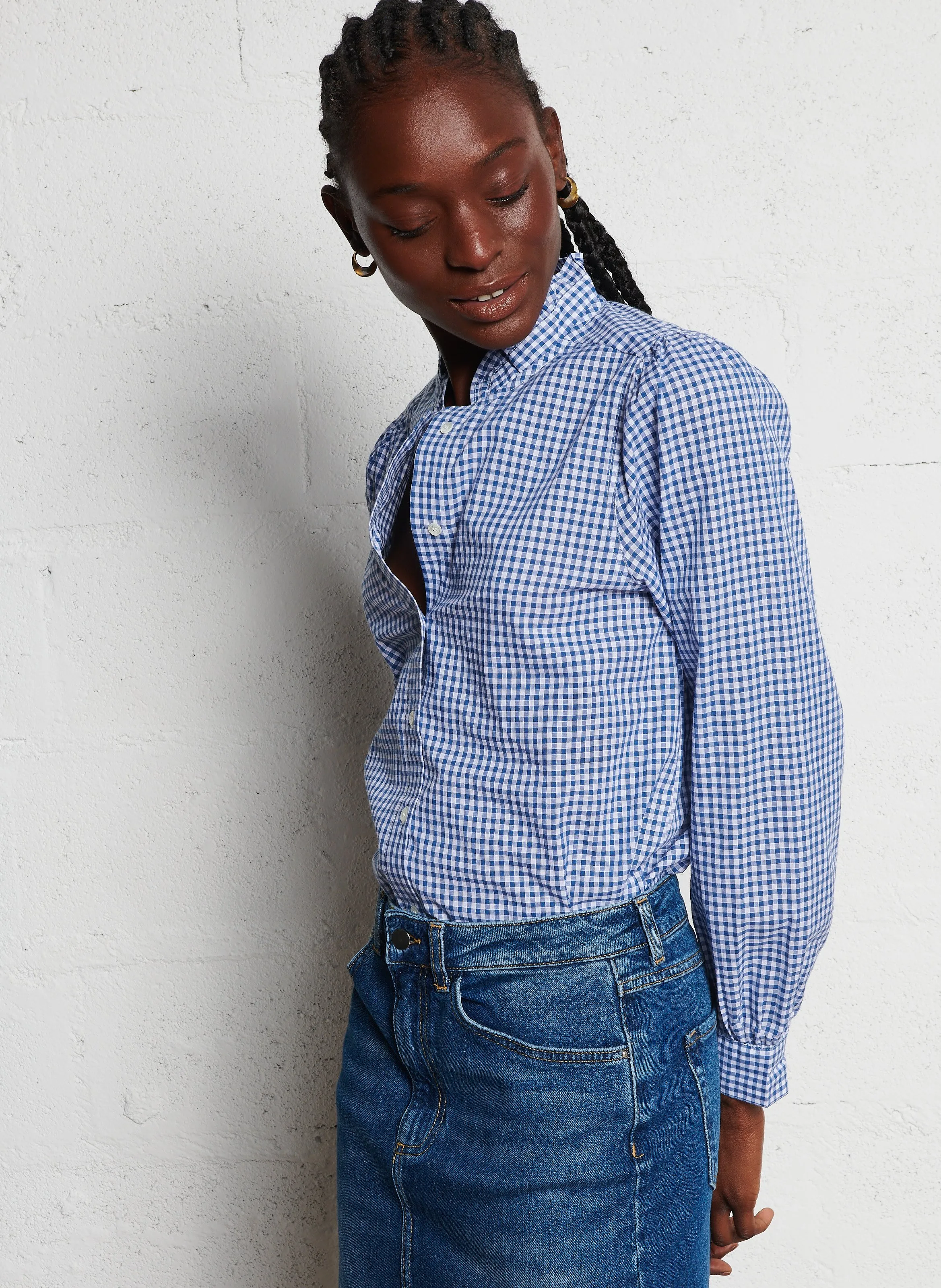 MAISON 123 BENEDICTE  CAMISA CON CUELLO ALTO Y VOLANTES DE ALGODóN EN AZUL