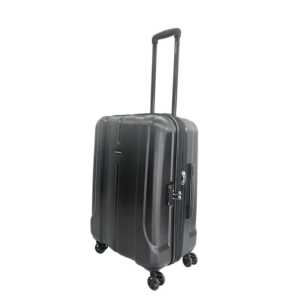 MALETA RíGIDA FIERO 2.0 SPINNER 24  EXPTSA MEDIANA BLACK