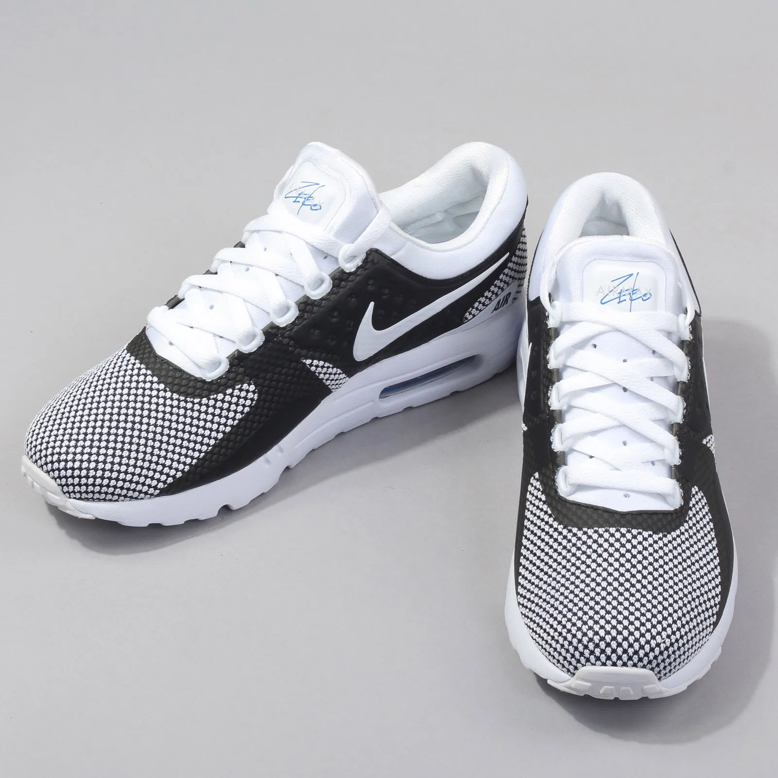 Nike Air Max Zero Essential