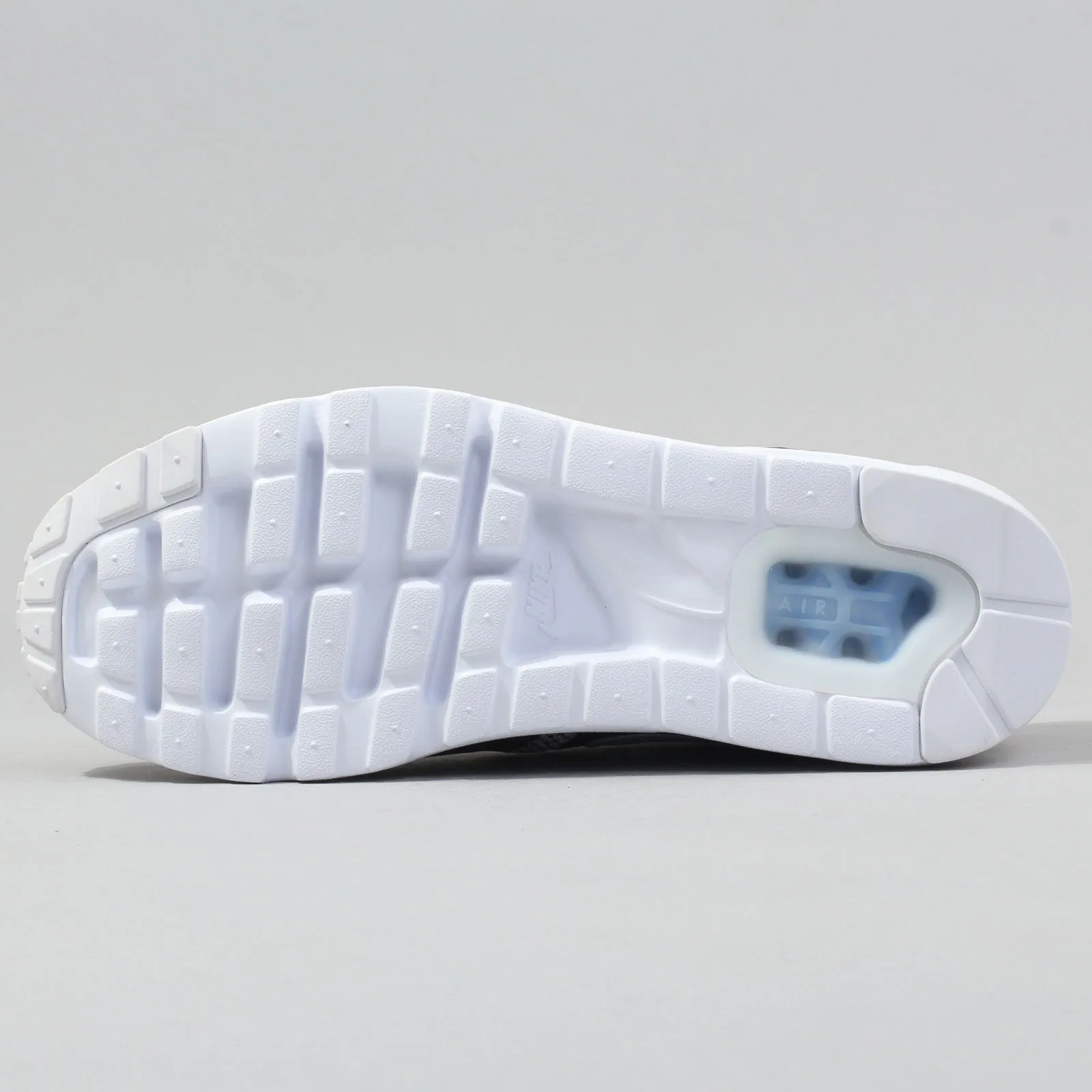 Nike Air Max Zero Essential