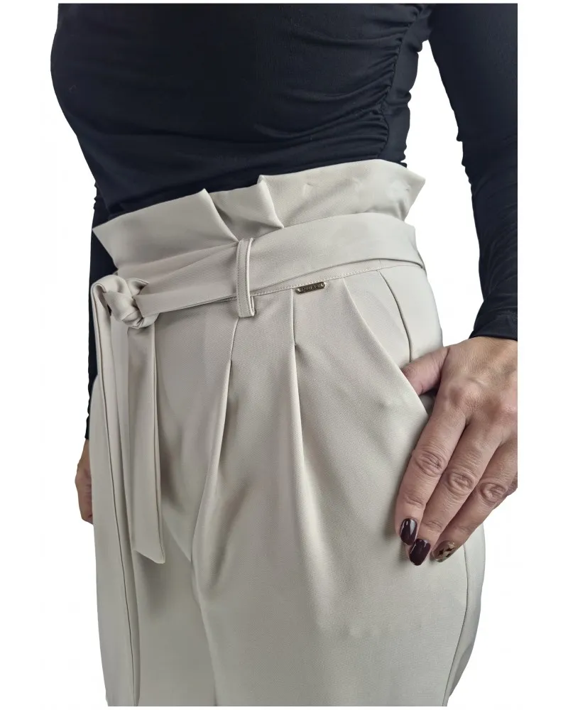 NUALY   PANTALóN DE VESTIR CROPPED CON CINTURóN COLOR BEIGE