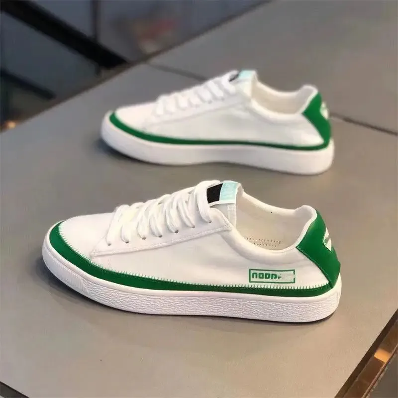 Nuevo lienzo de verano masculino lienzo múltiple de color múltiples zapatos deportivos transpirables y versátiles para mocasines