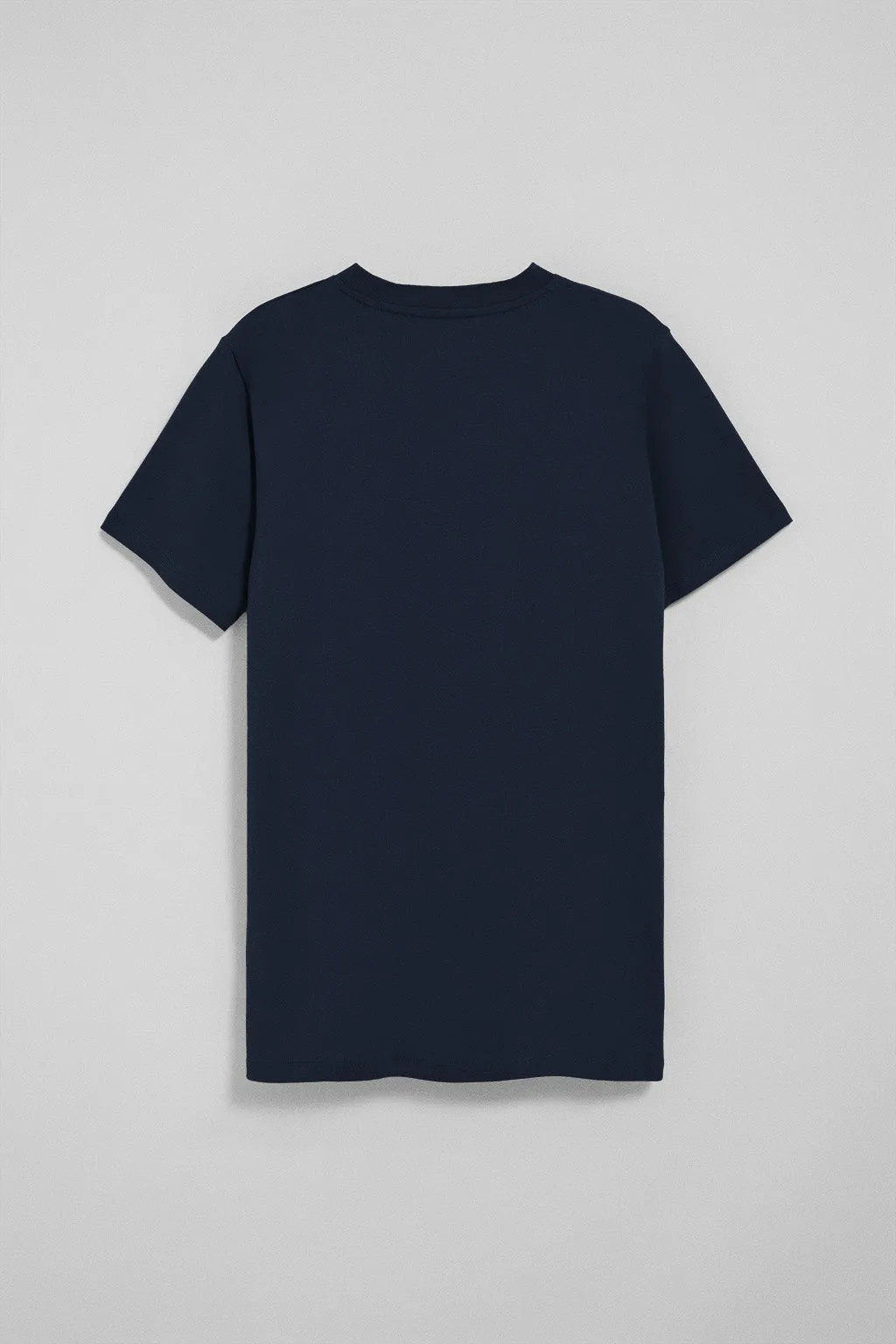 Pack de dos camisetas azul marino y blanca con cuello redondo y logo bordado Rigby Go