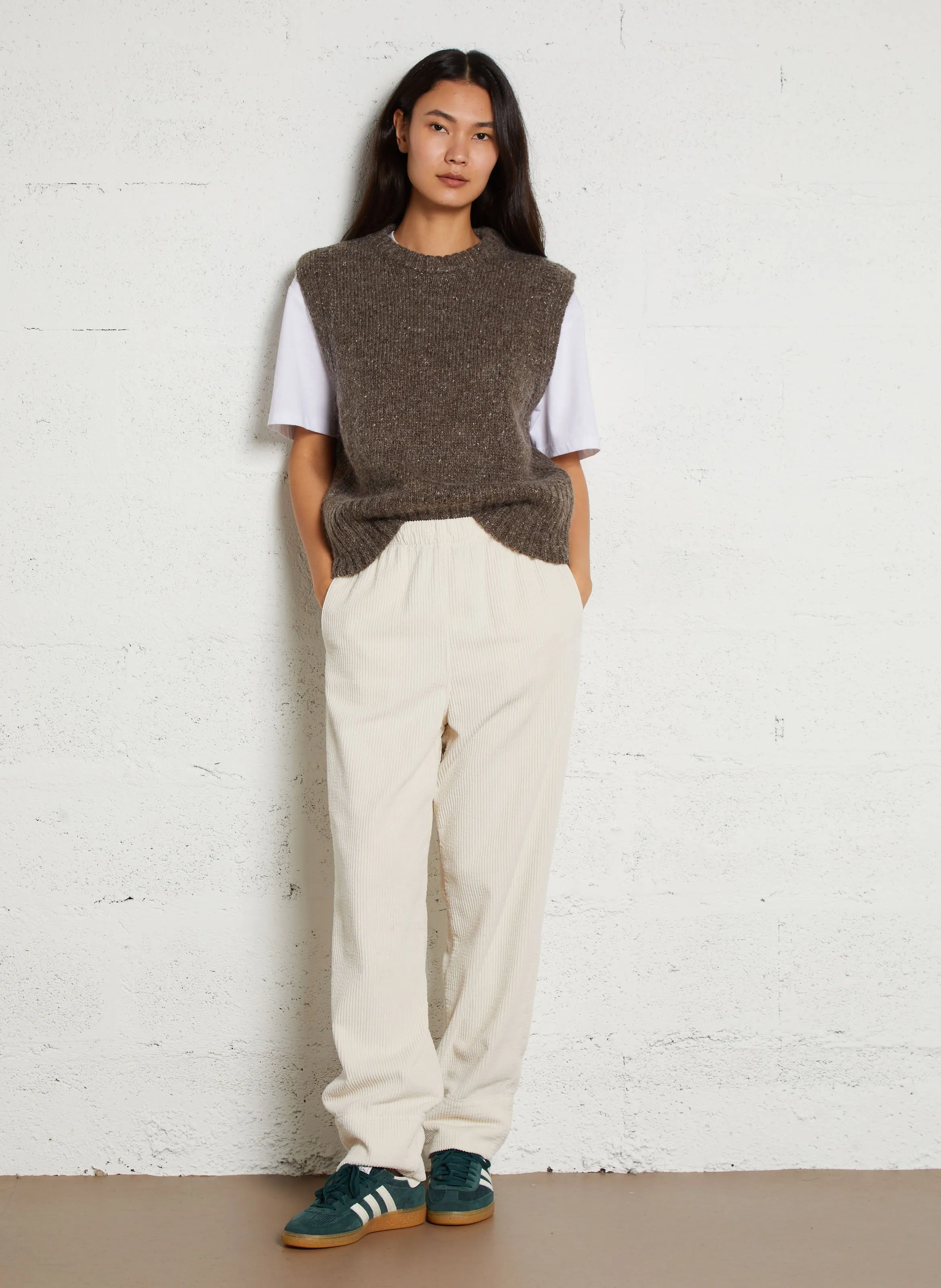 PADOW  . EN BEIGE