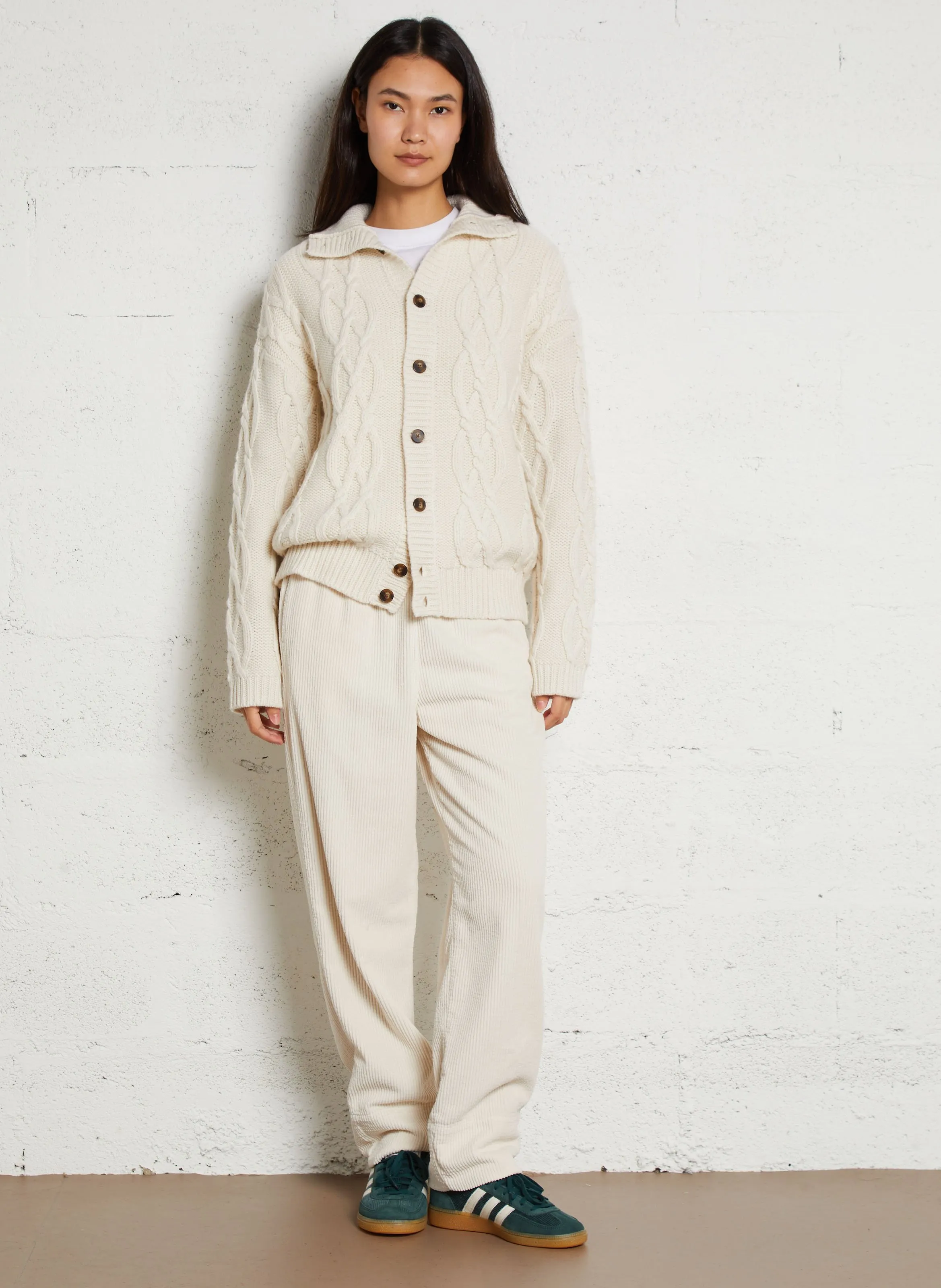 PADOW  . EN BEIGE