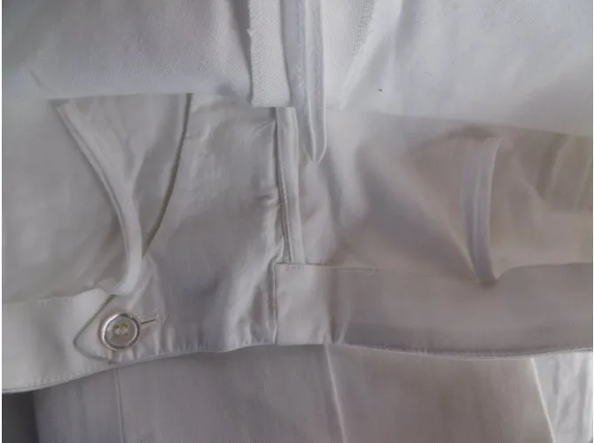Pantalón blanco de Yves Saint Laurent 