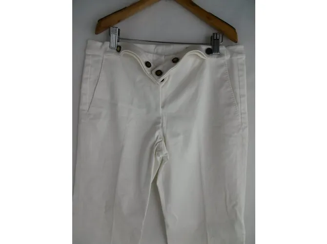 Pantalón blanco de Yves Saint Laurent 