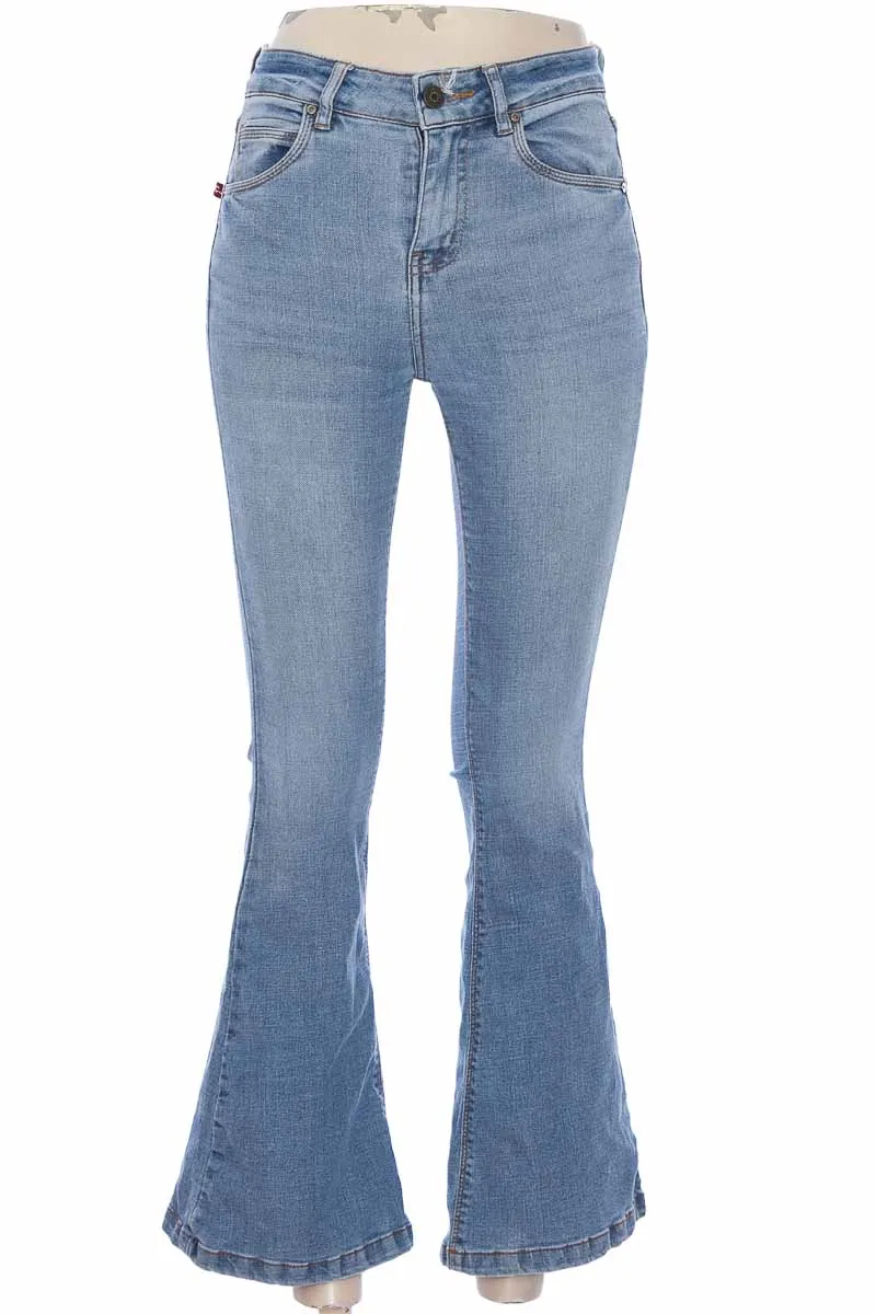 PANTALóN COLOR AZUL  CLASSIC JEANS