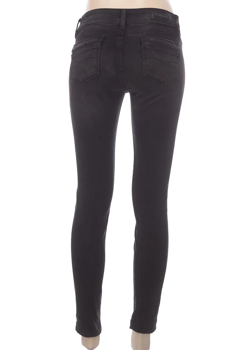 PANTALóN COLOR NEGRO  AMERICANINO