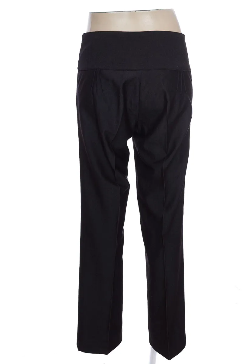 PANTALóN COLOR NEGRO  MASSAI
