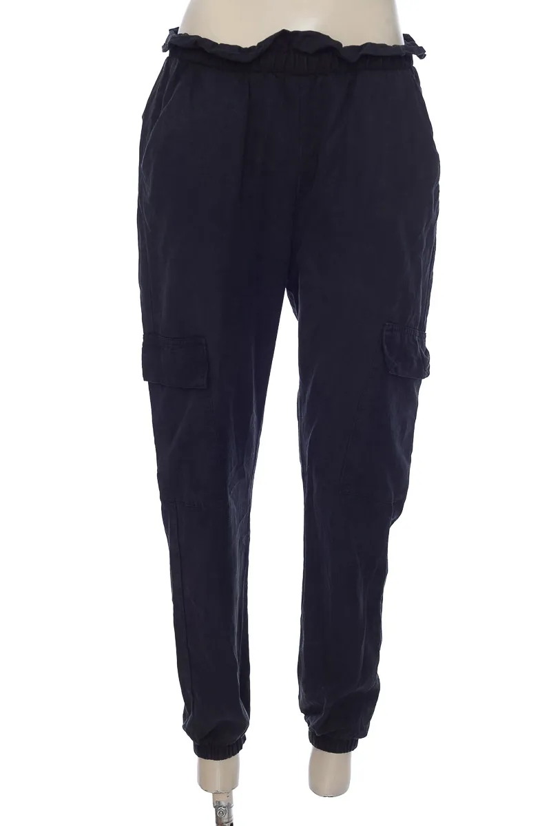 PANTALóN COLOR NEGRO  TOPMARK