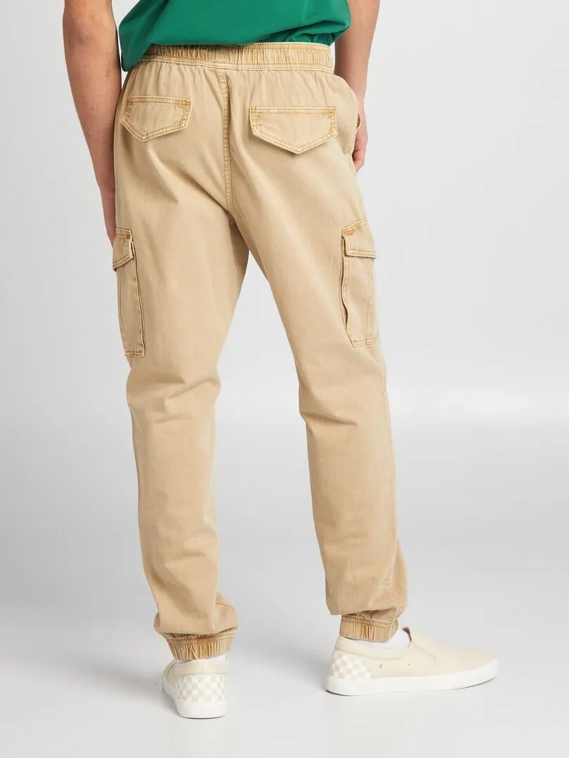 PANTALóN CON BOLSILLOS EN LOS LATERALES  BEIGE