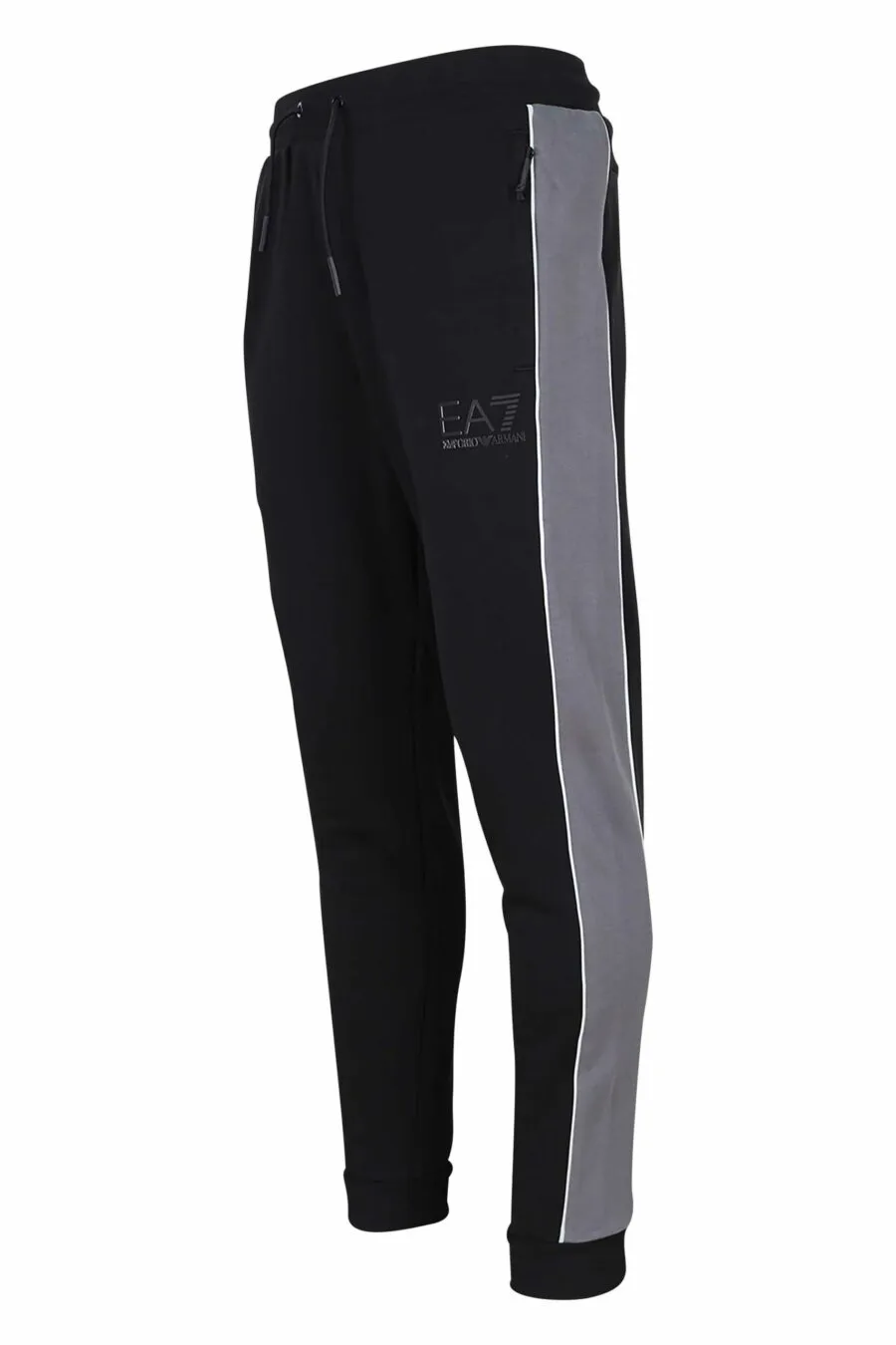 Pantalón de chándal negro con lineas grises laterales y minilogo 