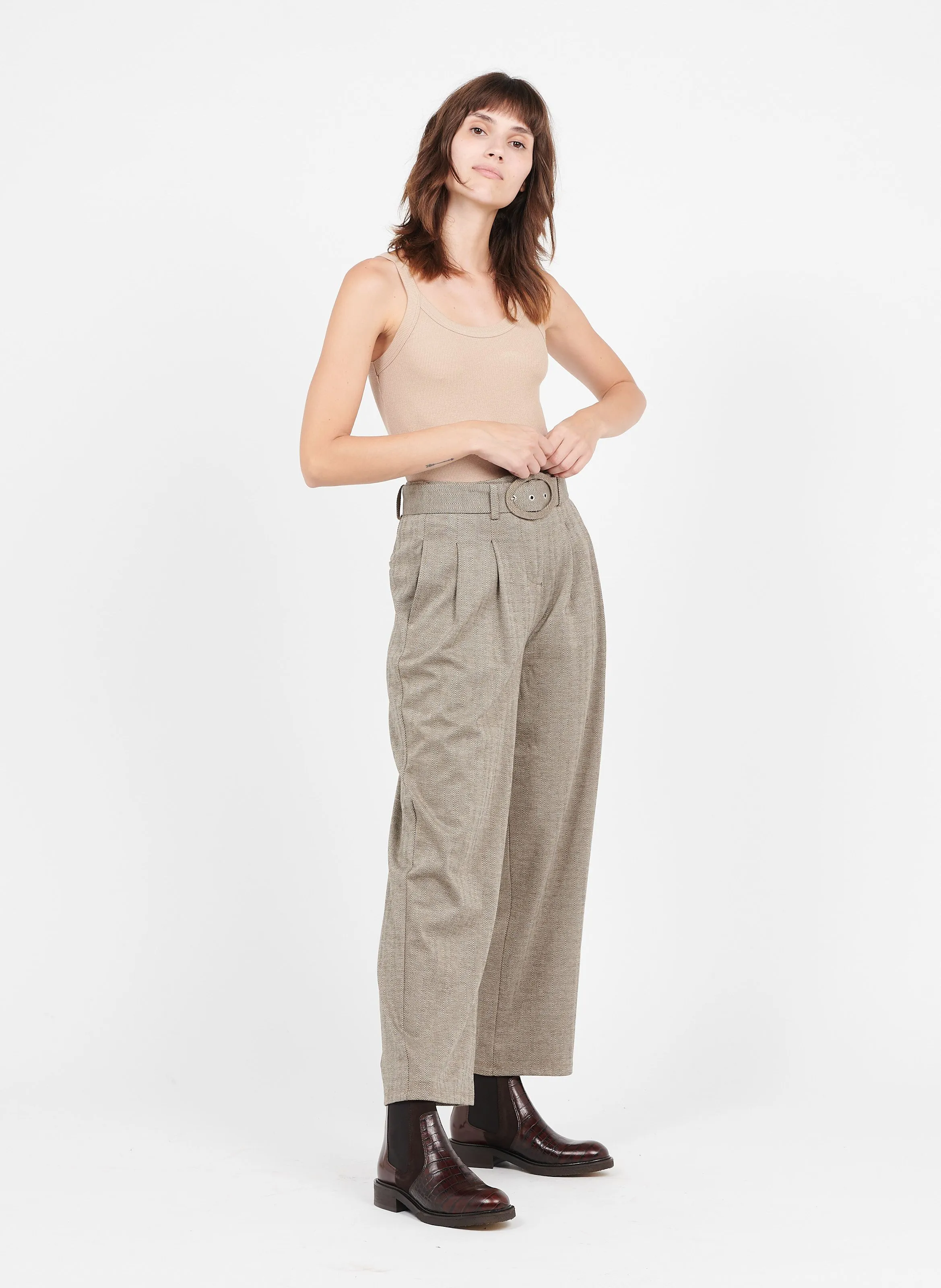 Pantalón recto en marron